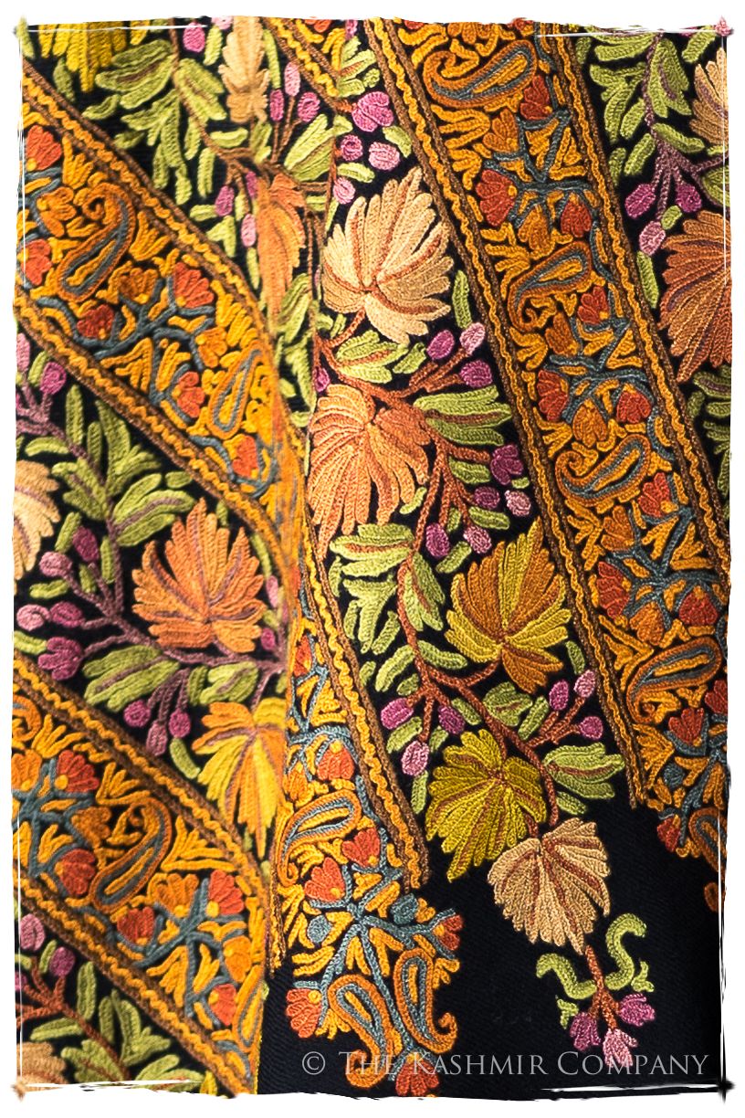 Jardin du Cachemire Antiquaires Shawl