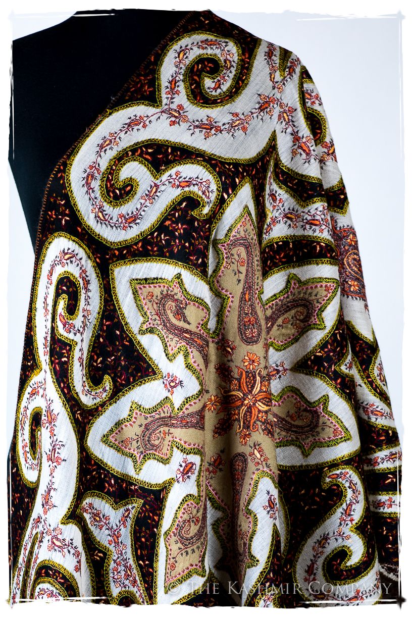 The Mona Lisa Blanc Noir Citron Deux Shawl