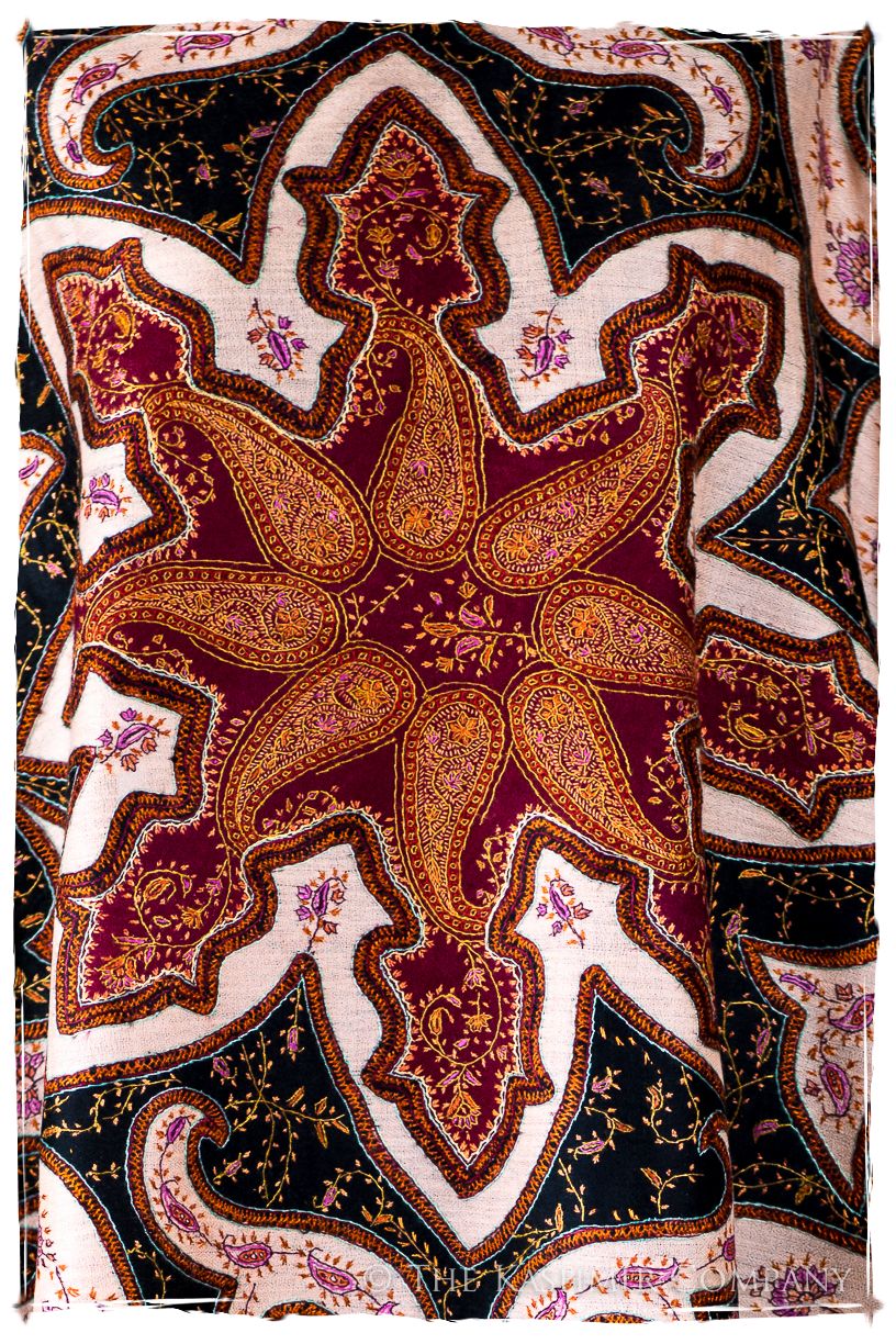 The Mona Lisa Noir Rose Deux Shawl