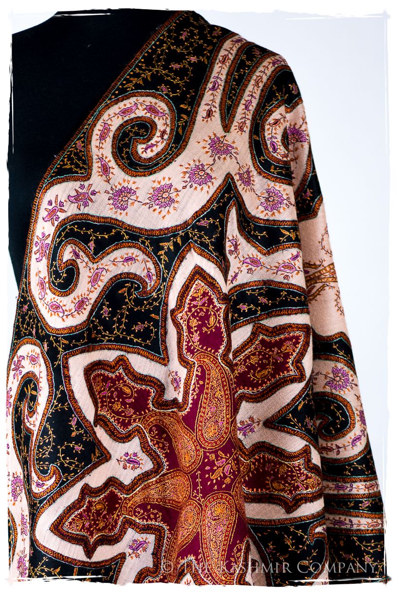 The Mona Lisa Noir Rose Deux Shawl