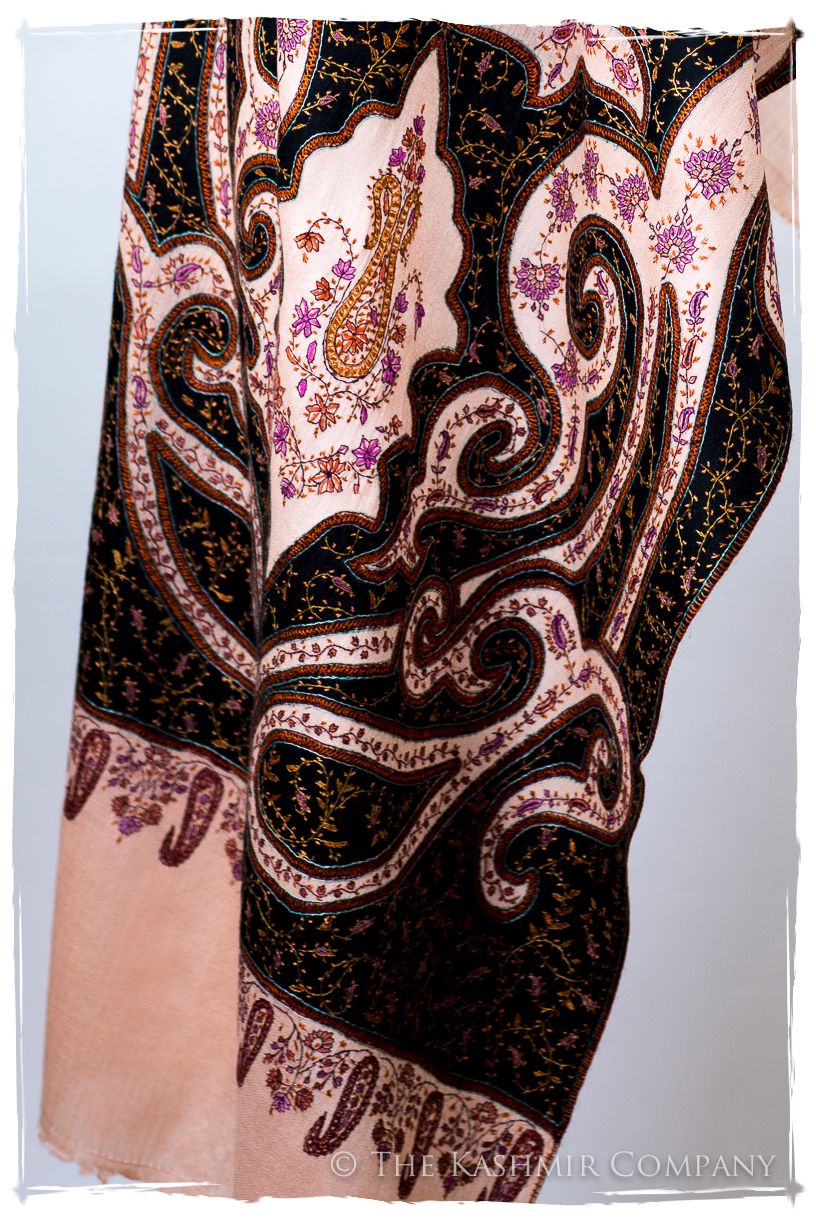 The Mona Lisa Noir Rose Deux Shawl
