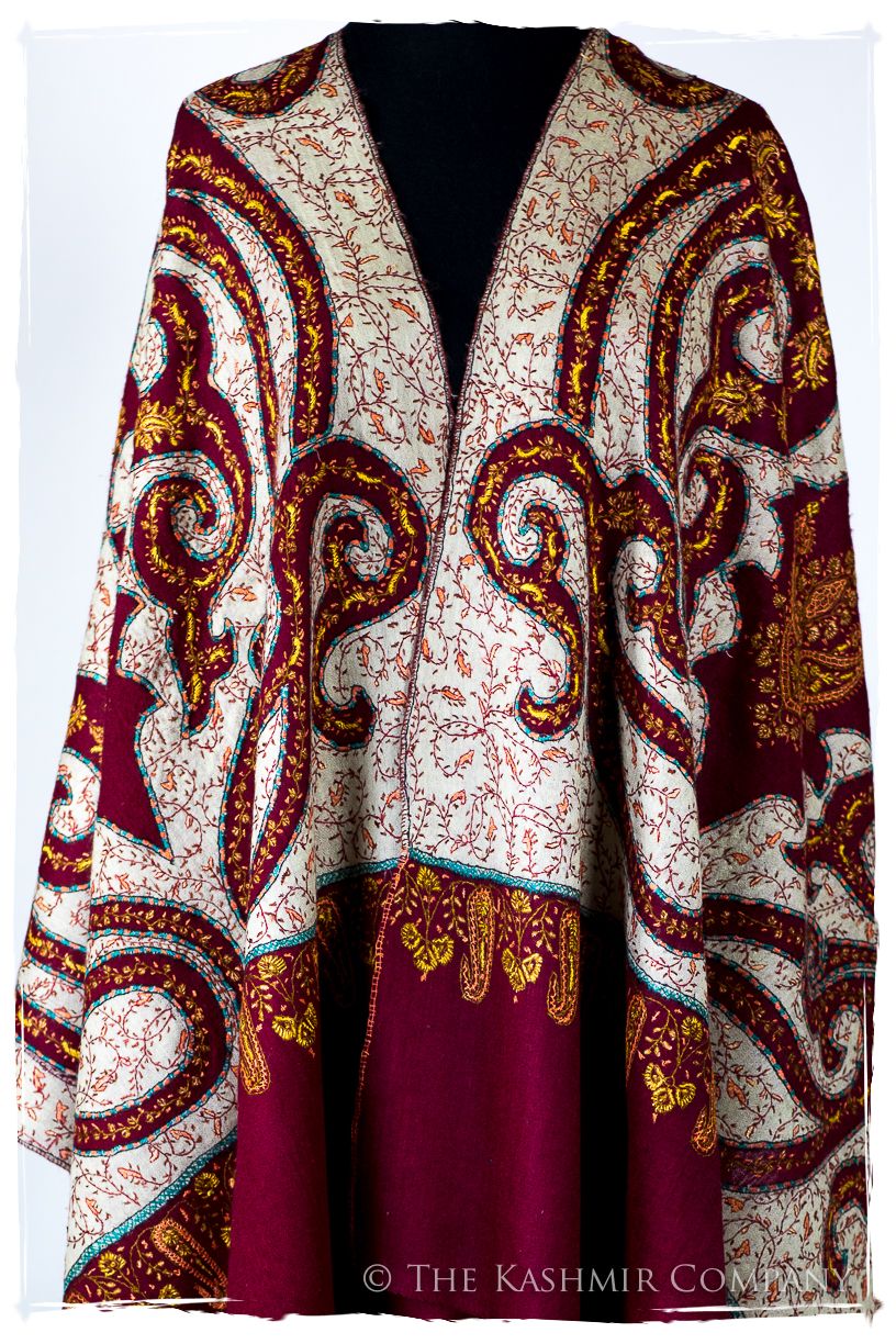 The Mona Lisa Bordeaux Marin Blanc Deux Shawl