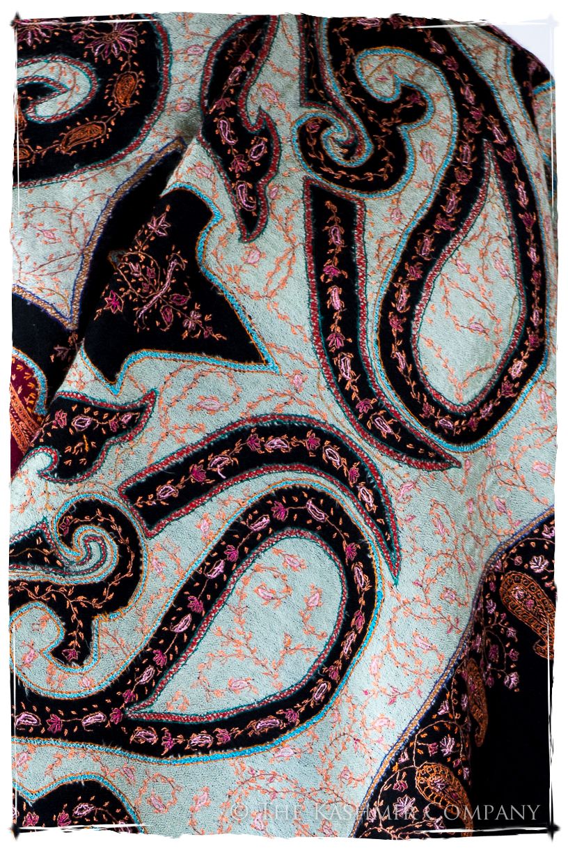 The Mona Lisa Bordeaux Noir Marina Deux Shawl