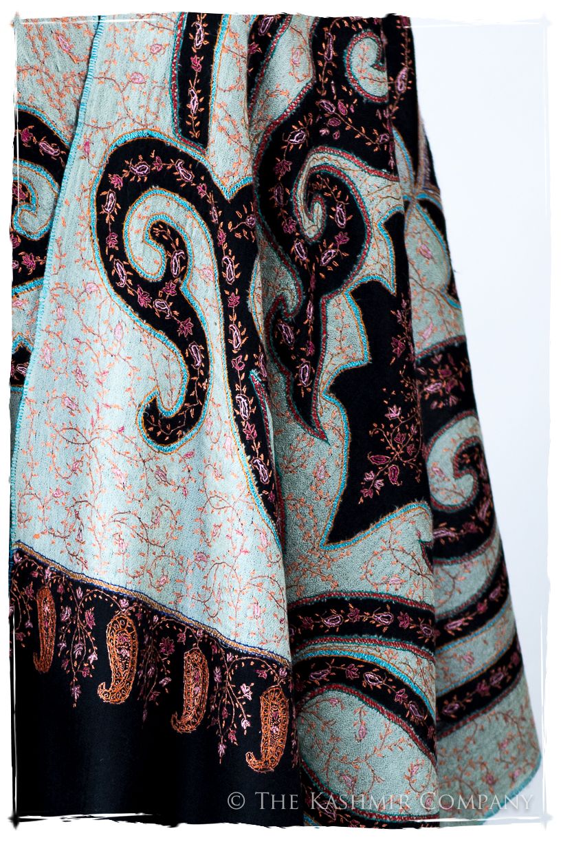 The Mona Lisa Bordeaux Noir Marina Deux Shawl