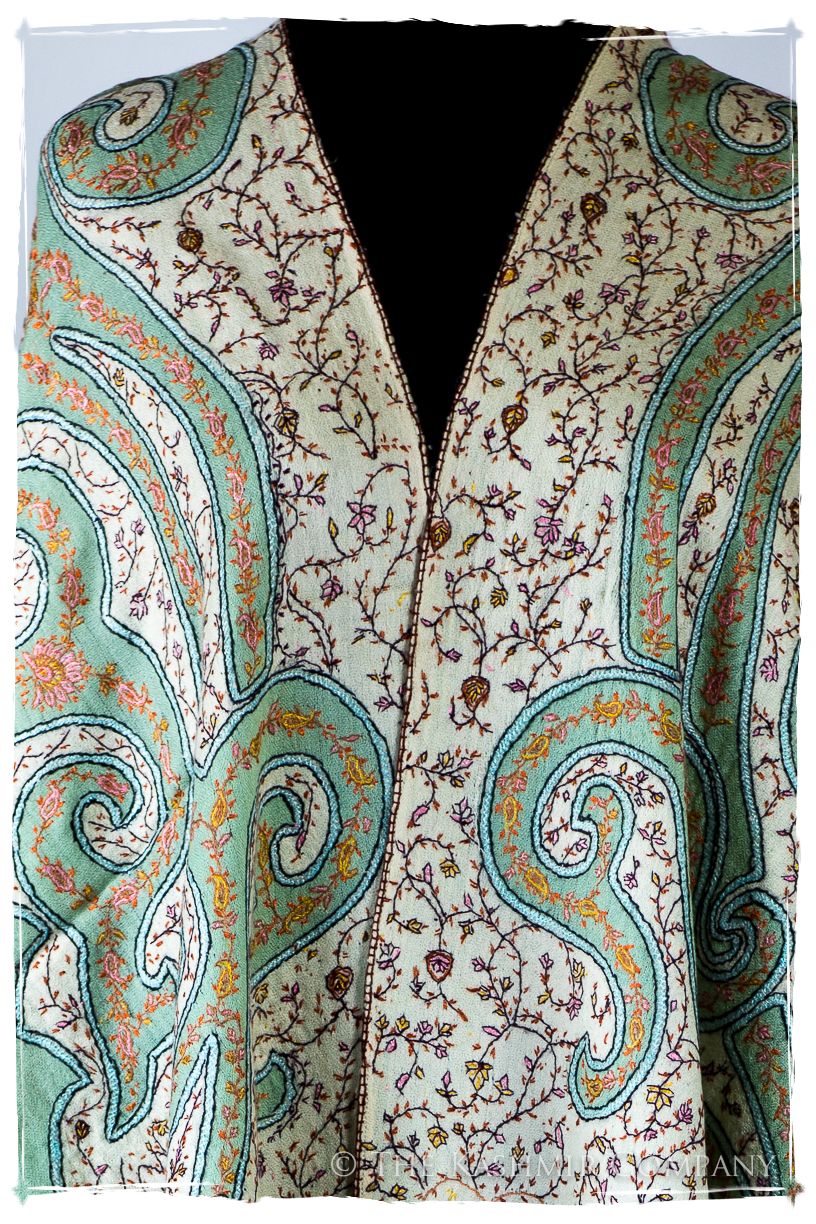 The Mona Lisa Noir Mediterranean Deux Shawl