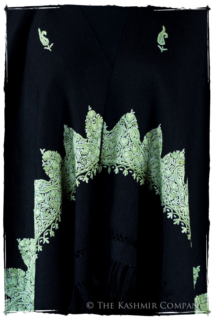 Carmelita Frontières Paisley Gift Shawl