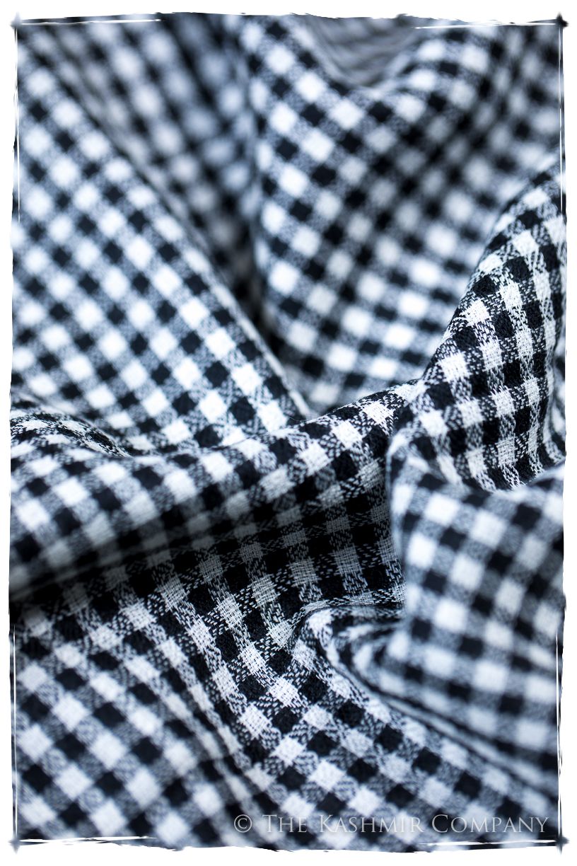 Carreaux Noir et Blanc Kashmir Wool Scarf