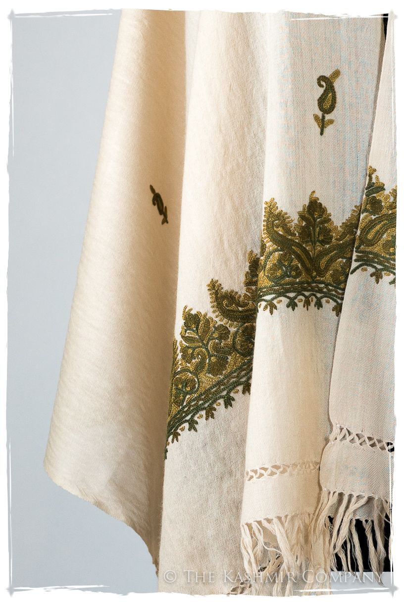 Armadiné Frontières Paisley Gift Shawl