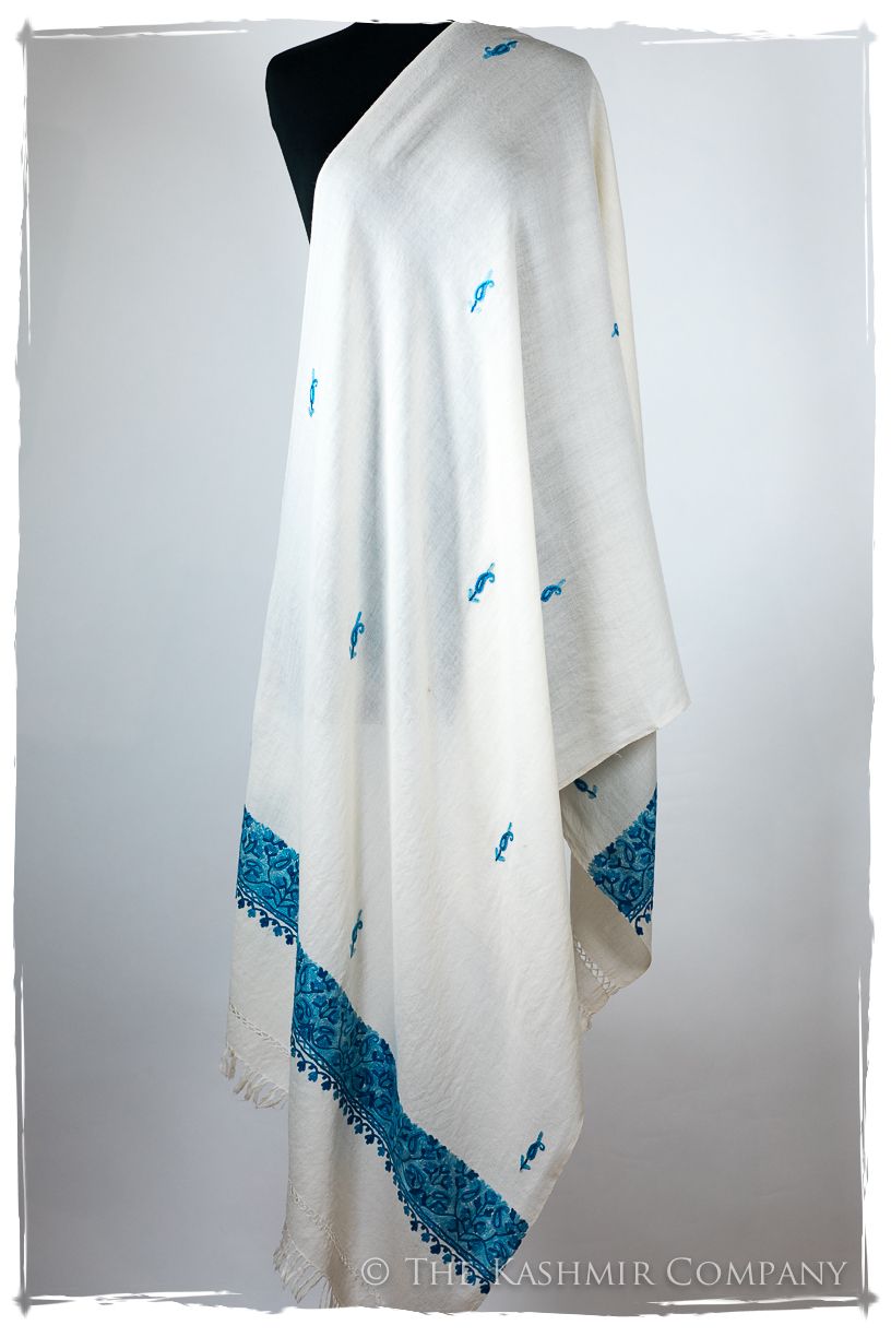 Benoité Frontières Paisley Gift Shawl