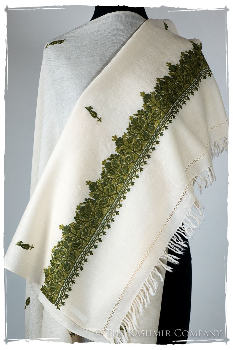 Claudiné Frontières Paisley Gift Shawl