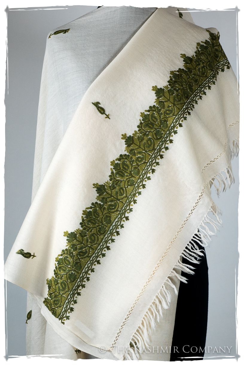 Claudiné Frontières Paisley Gift Shawl
