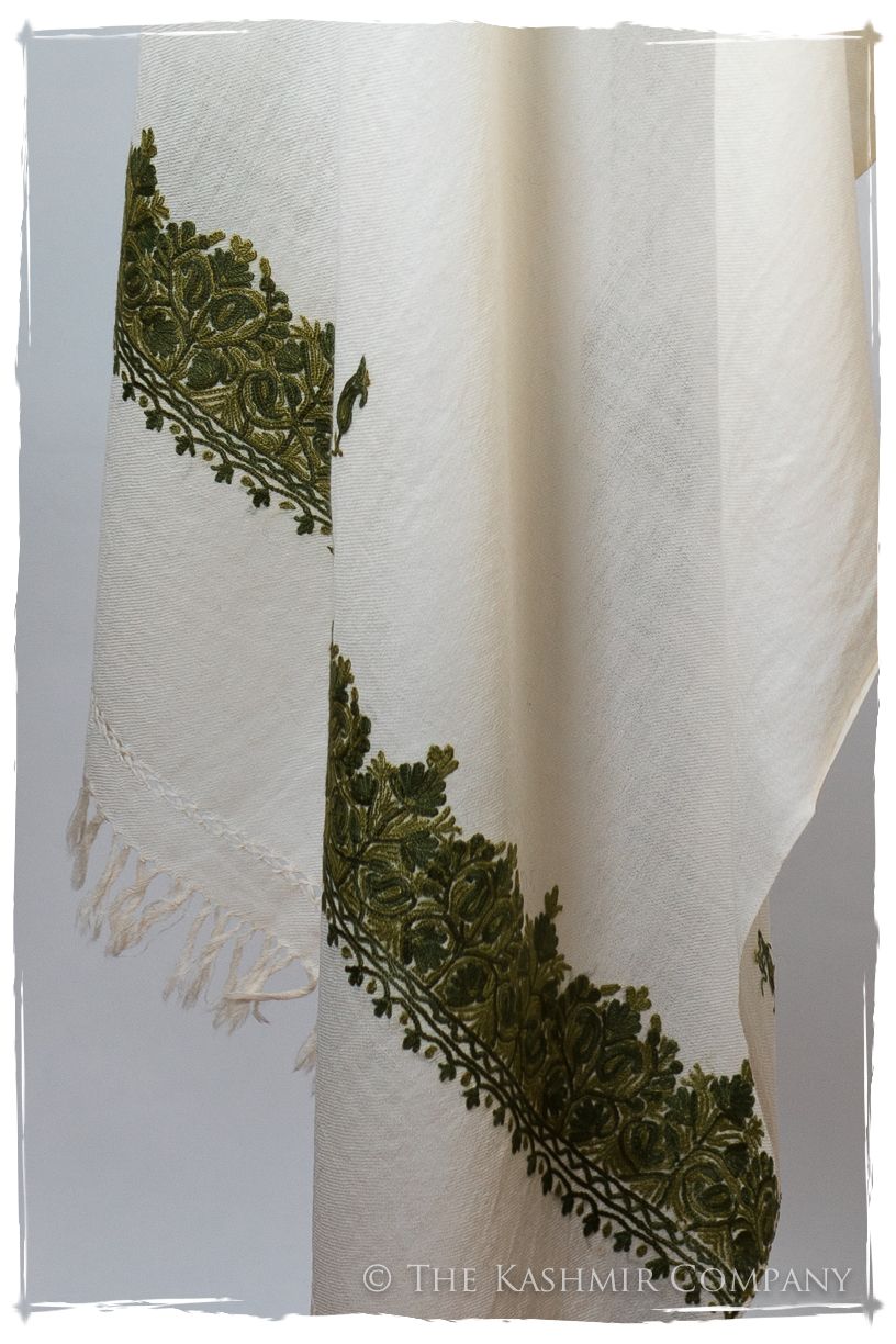 Claudiné Frontières Paisley Gift Shawl