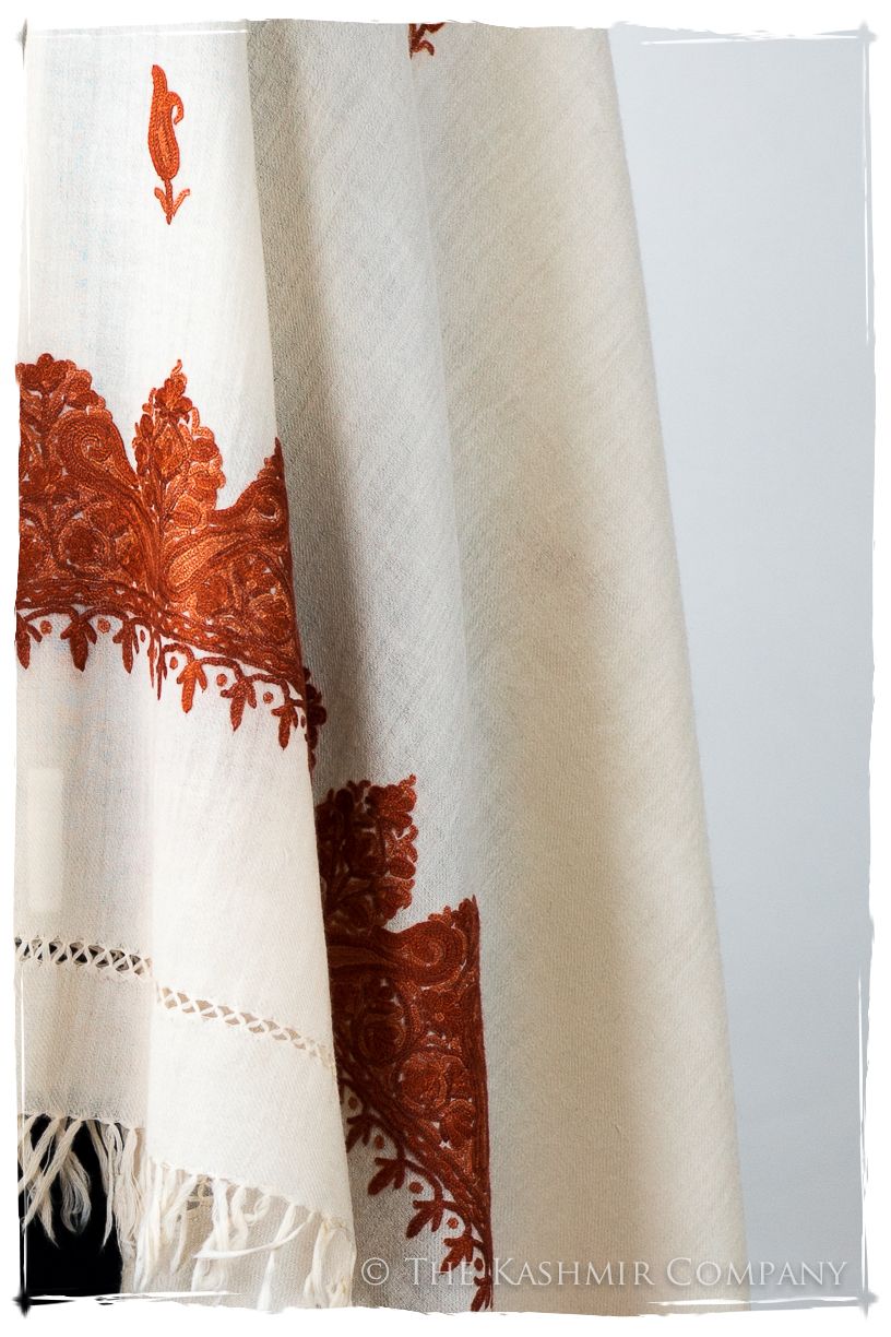 Delphiné Frontières Paisley Gift Shawl