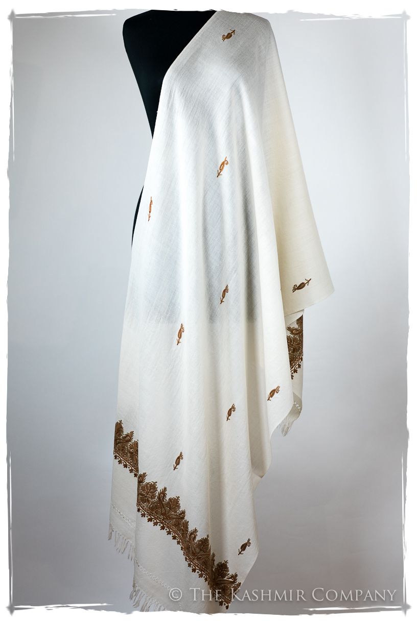 Éstelle Frontières Paisley Gift Shawl