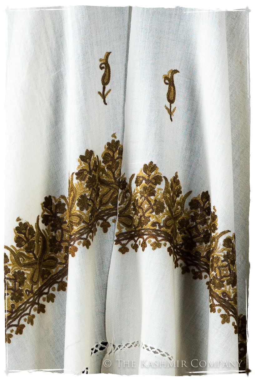 Eugénie Frontières Paisley Gift Shawl