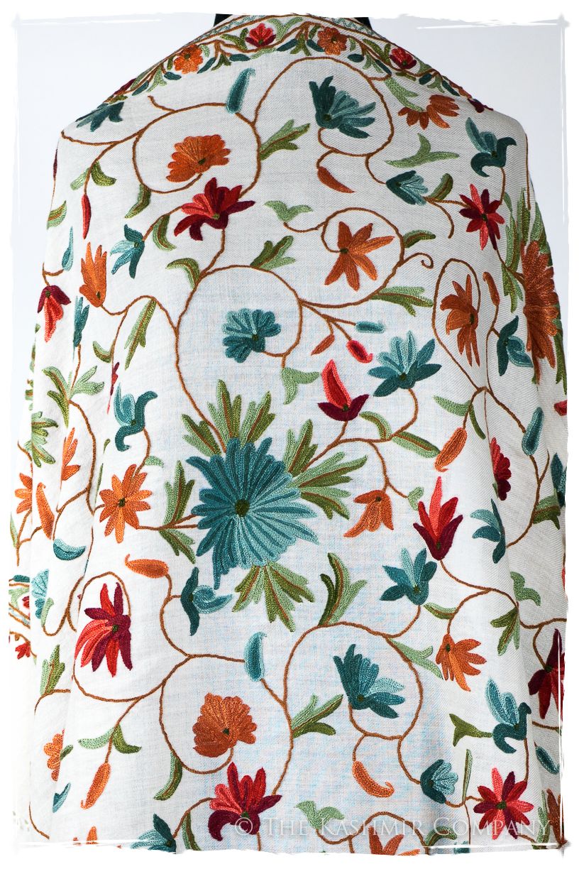 Jardin de Étiennette Notre Dame Shawl
