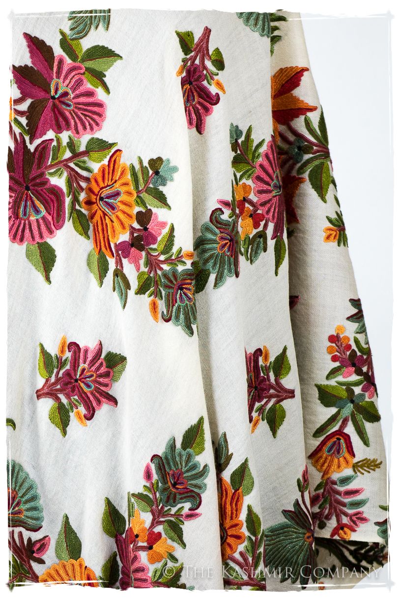 Amoureuse de Avéline Française Notre Dame Shawl