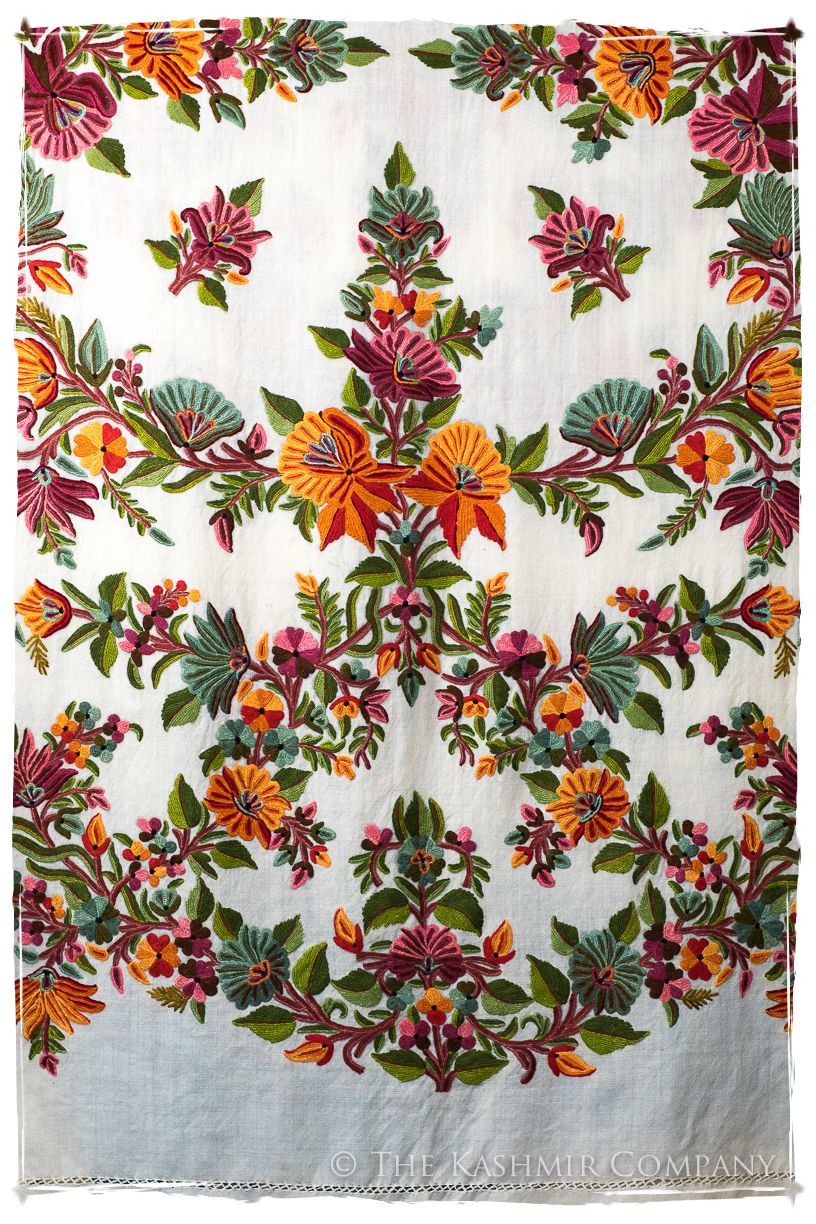Amoureuse de Avéline Française Notre Dame Shawl