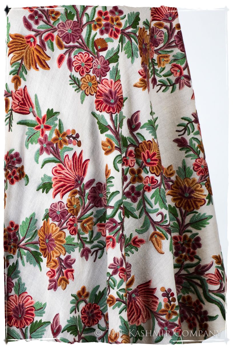 Amoureuse de Sylvié Française Notre Dame Shawl