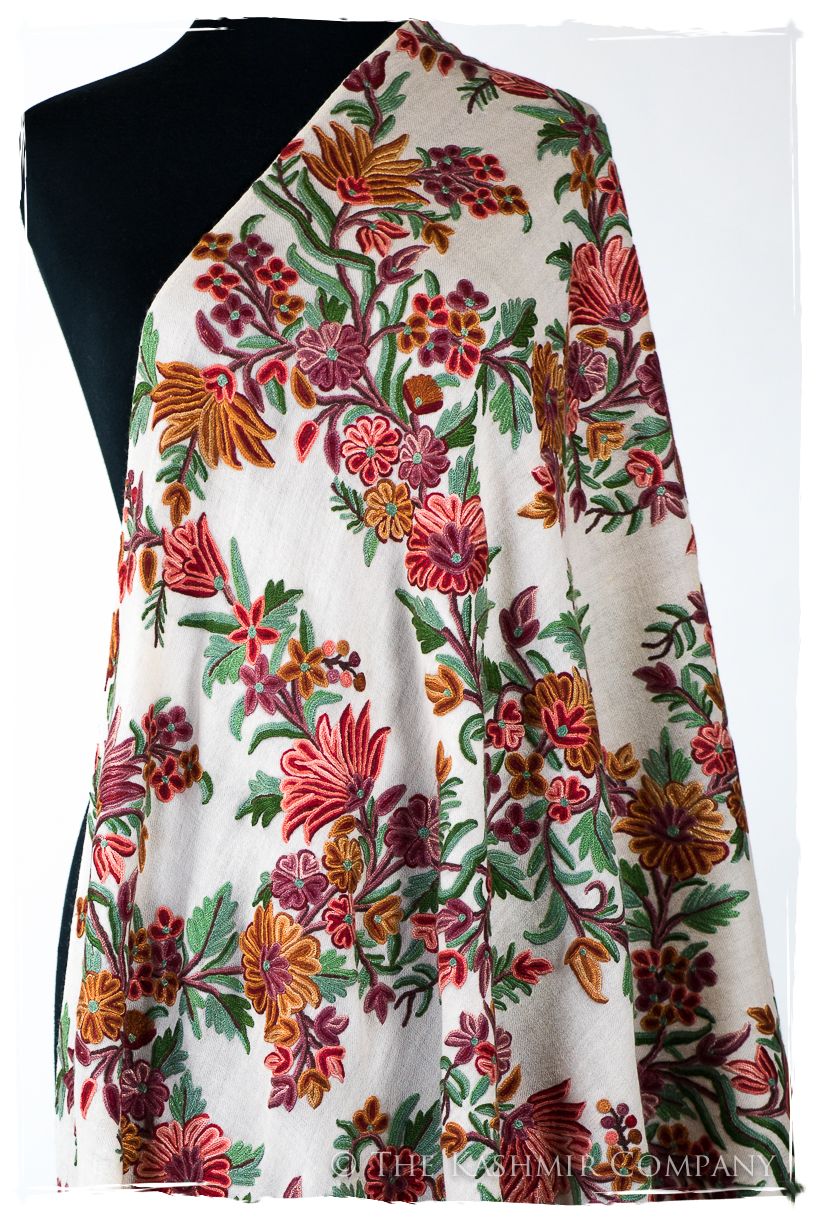 Amoureuse de Sylvié Française Notre Dame Shawl