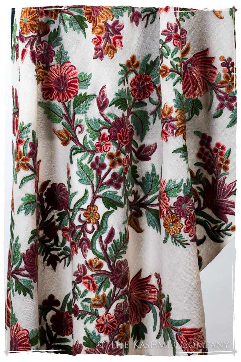 Amoureuse de Sylvié Française Notre Dame Shawl
