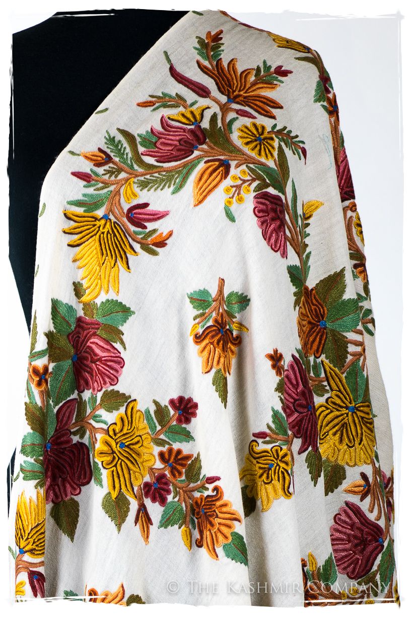 Amoureuse de Abriellé Française Notre Dame Shawl