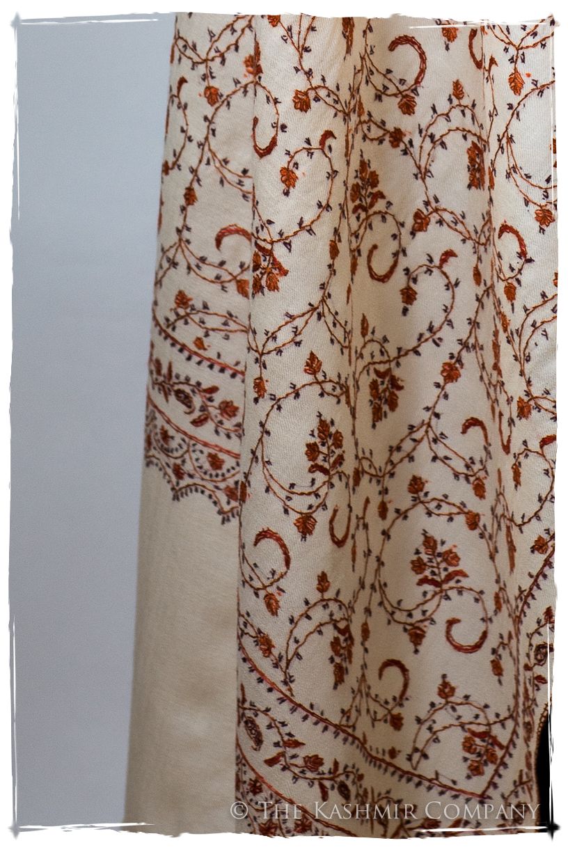 Aveliné de'Laine Sozni Orient Shawl