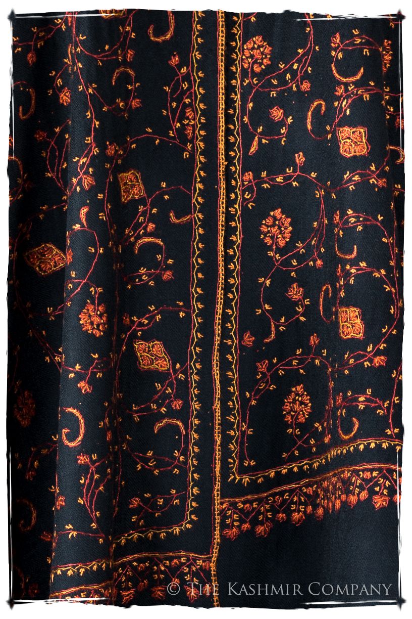 Camillé Abriellé de'Laine Sozni Orient Shawl