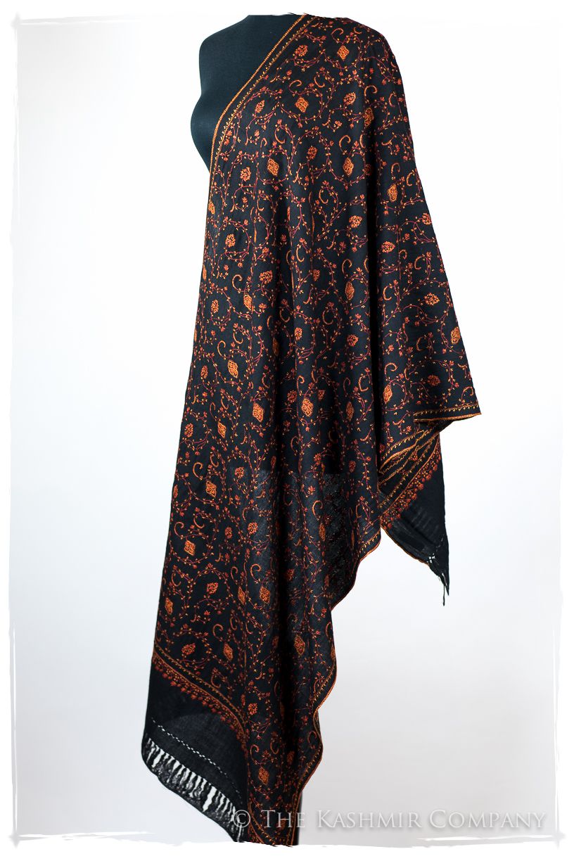 Camillé Abriellé de'Laine Sozni Orient Shawl