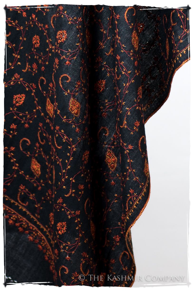 Camillé Abriellé de'Laine Sozni Orient Shawl
