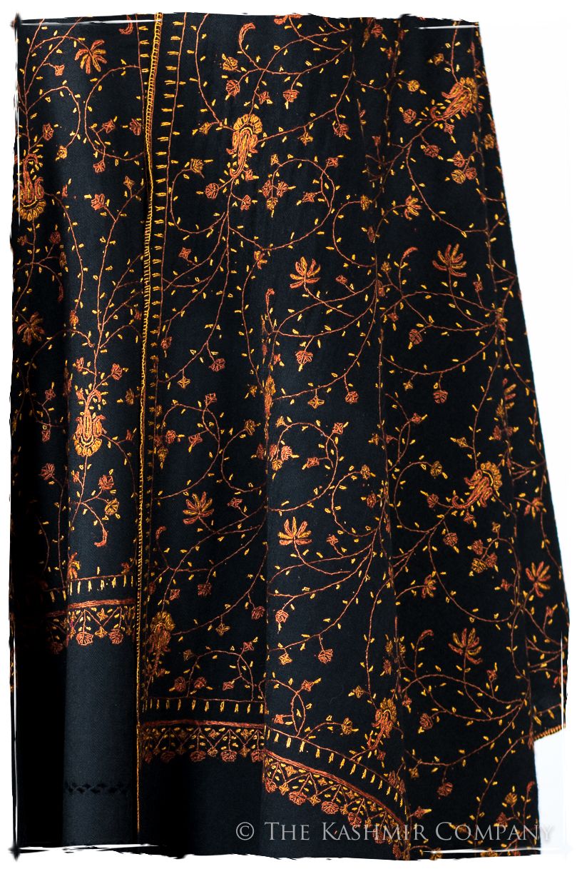 Camillé Aveliné de'Laine Sozni Orient Shawl