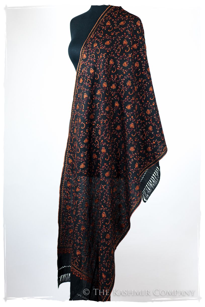 Camillé Basilié de'Laine Sozni Orient Shawl