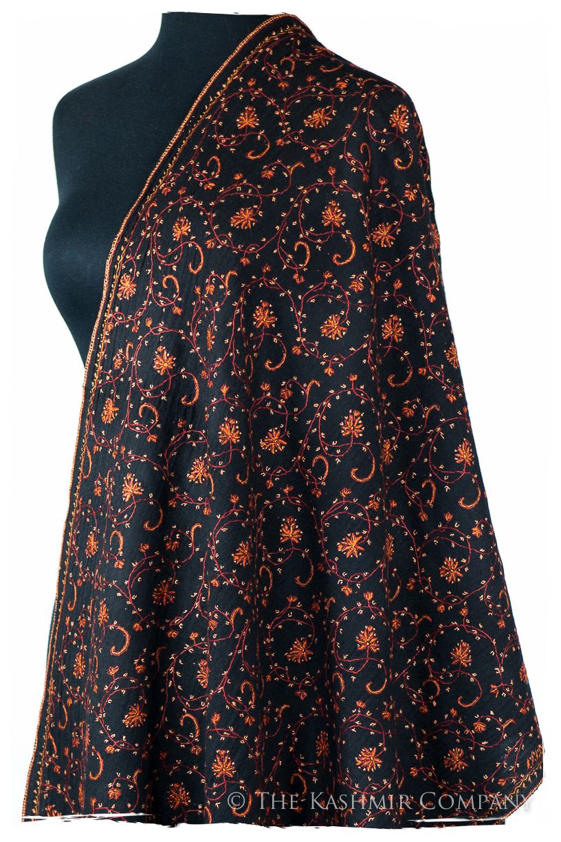 Camillé Basilié de'Laine Sozni Orient Shawl