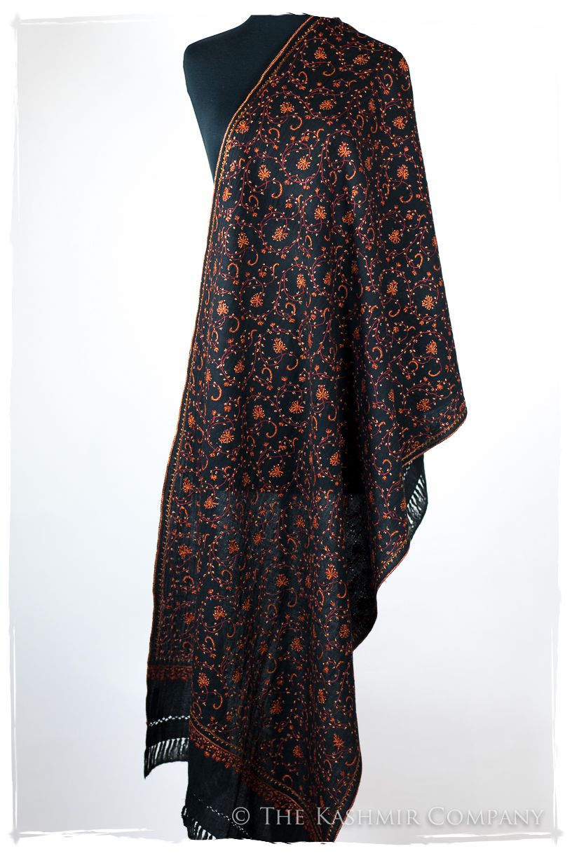 Camillé Basilié de'Laine Sozni Orient Shawl