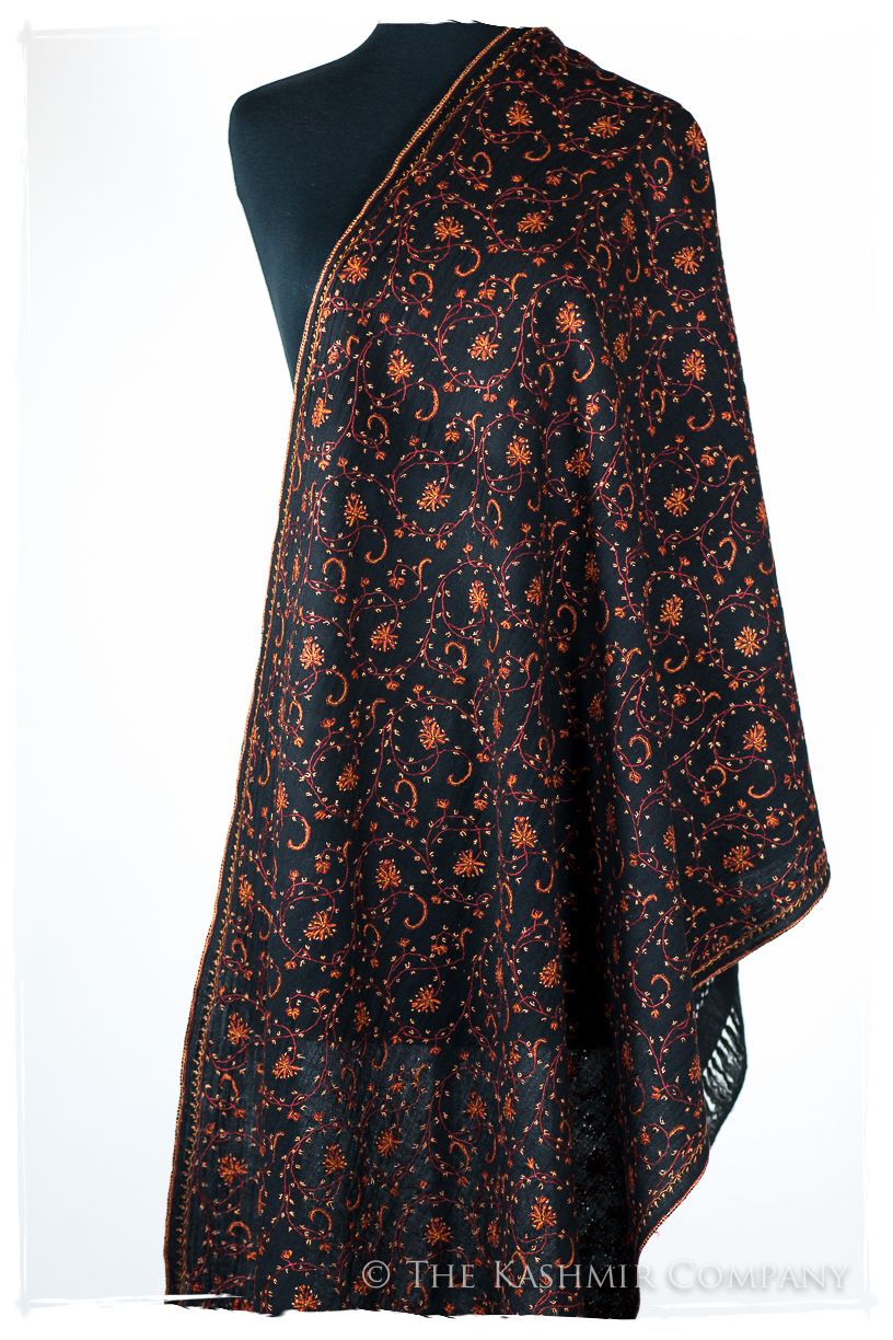 Camillé Basilié de'Laine Sozni Orient Shawl