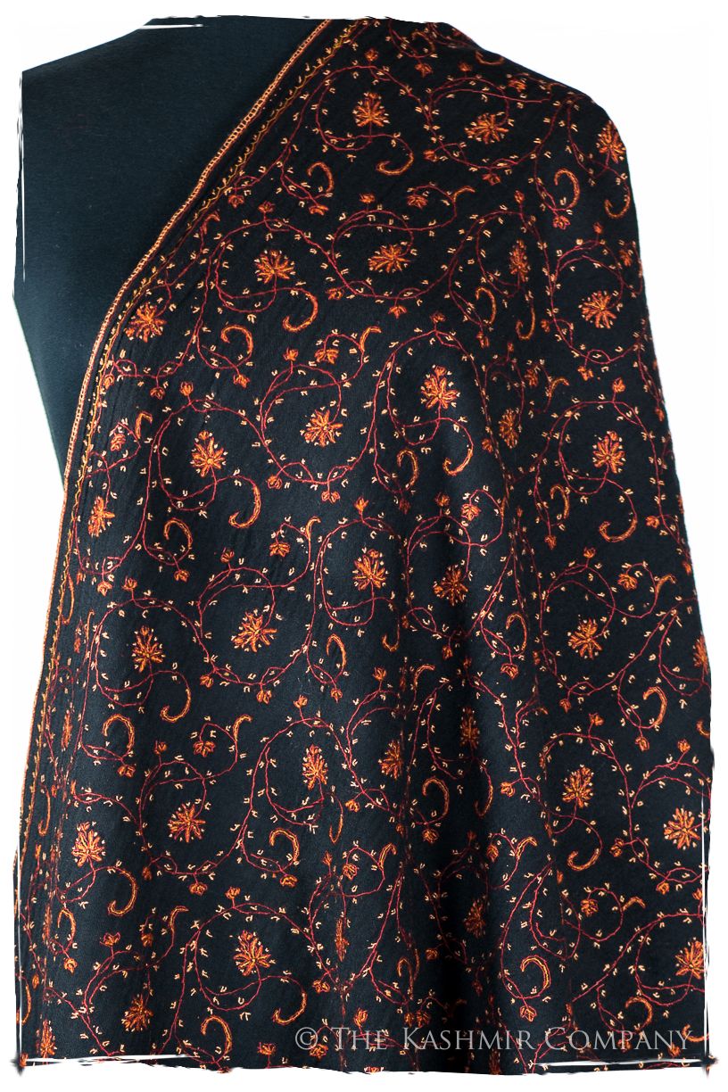 Camillé Basilié de'Laine Sozni Orient Shawl