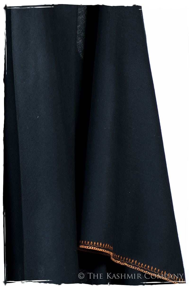 Chanellé Audetté de'Laine Sozni Frontières Orient Shawl