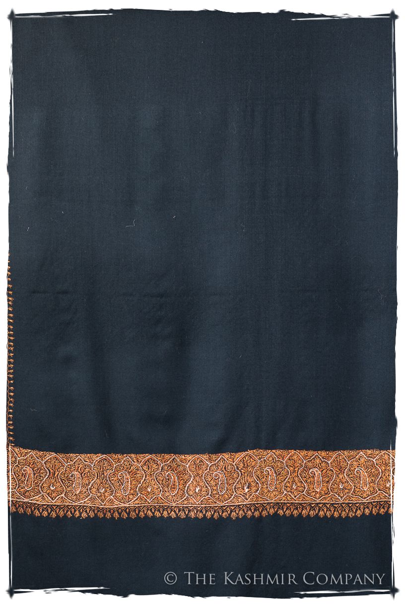 Chanellé Adellé de'Laine Sozni Frontières Orient Shawl