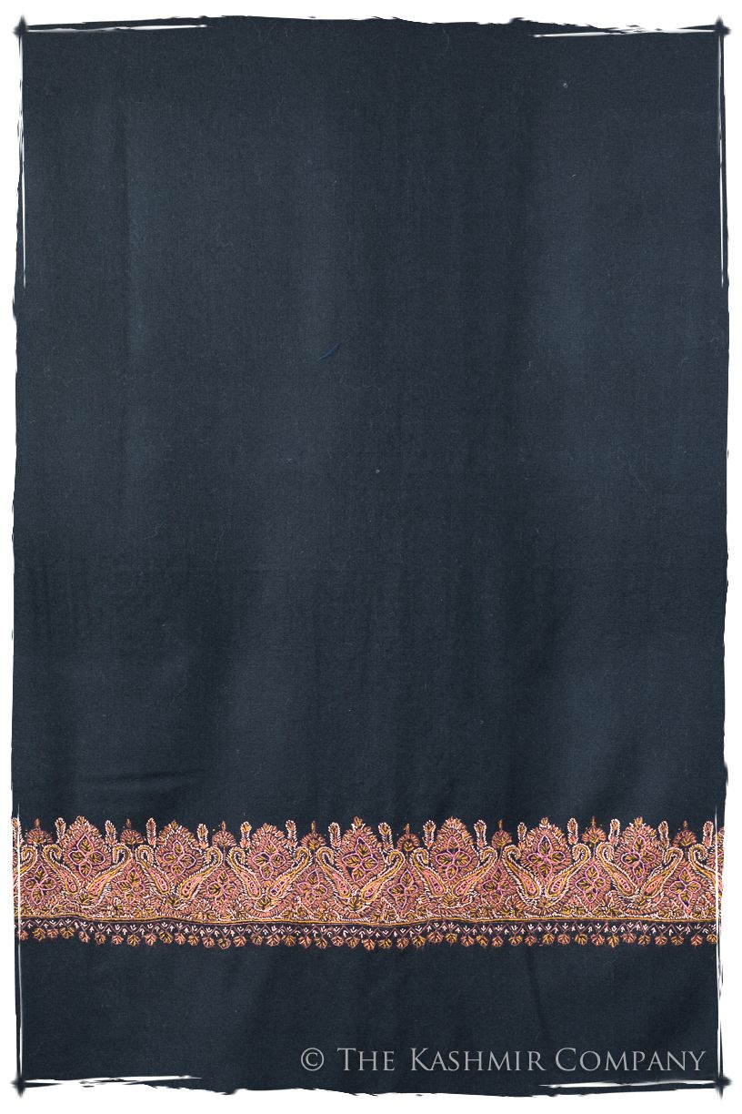Chanellé Annetté de'Laine Sozni Frontières Orient Shawl