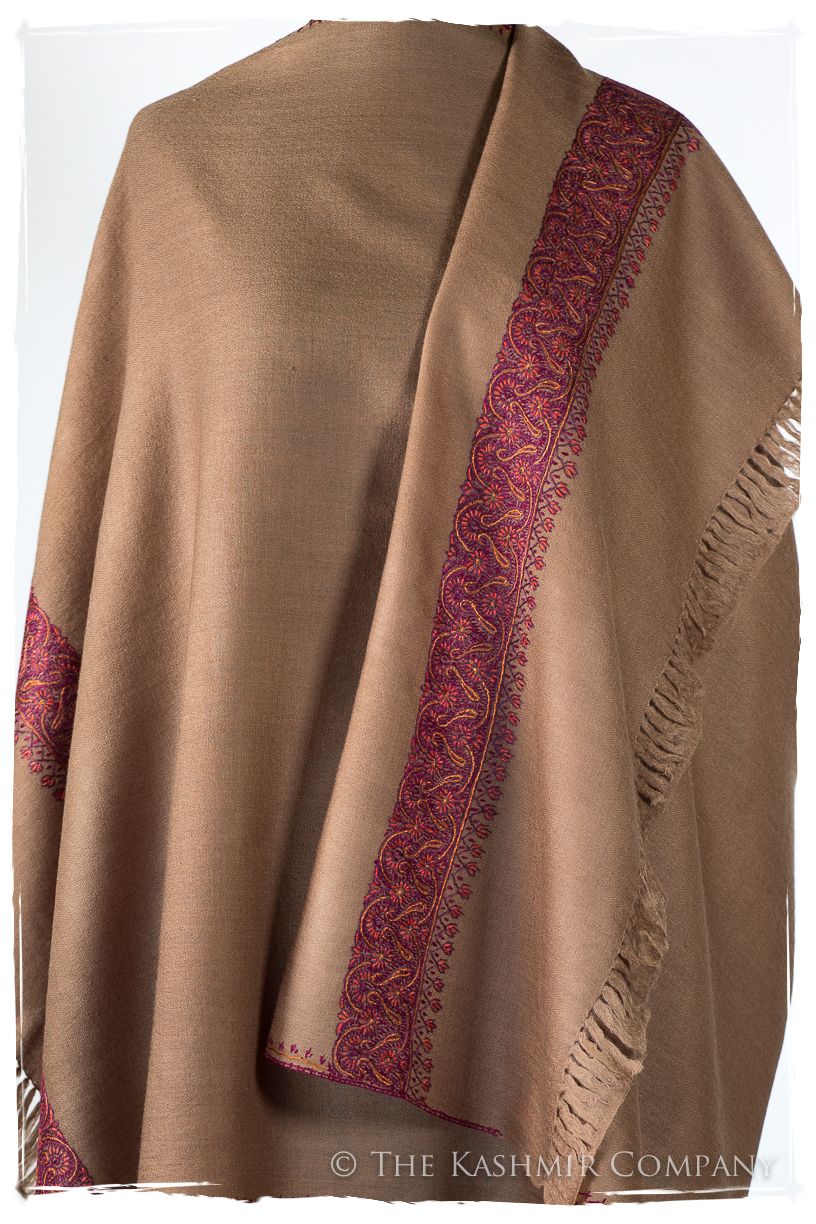 Chanellé Audetté de'Laine Sozni Frontières Orient Shawl