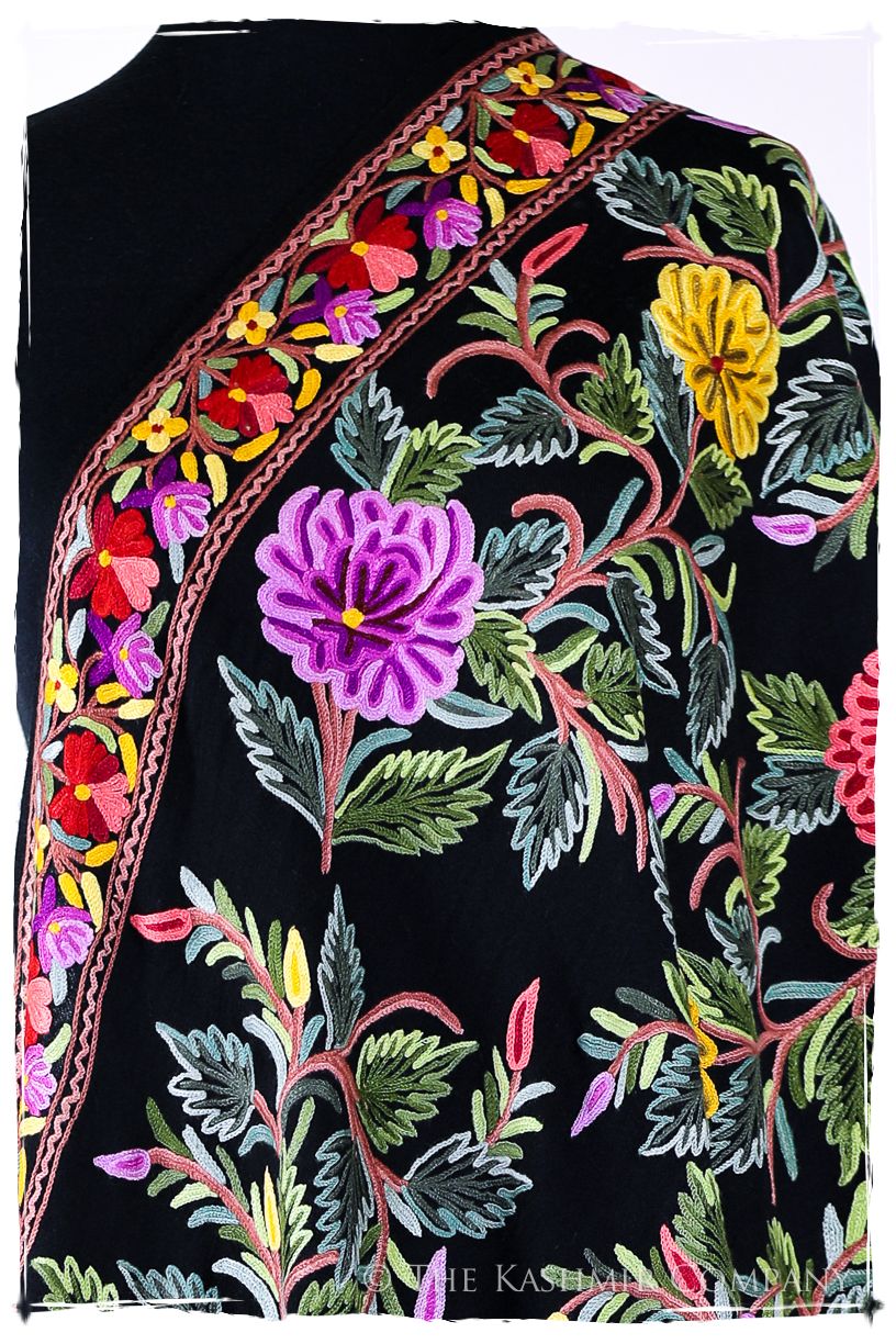 Jardin de Shasta Antiquaires Shawl