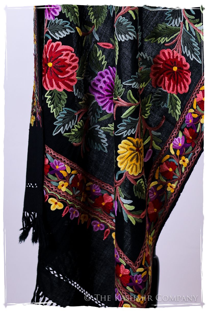 Jardin de Shasta Antiquaires Shawl