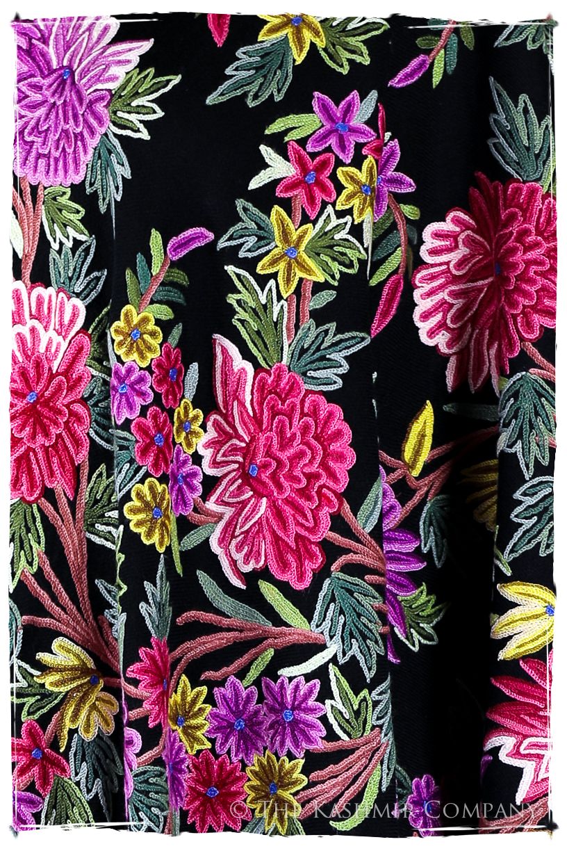 Belles Fleurs de Montréal Français Antiquaires Shawl