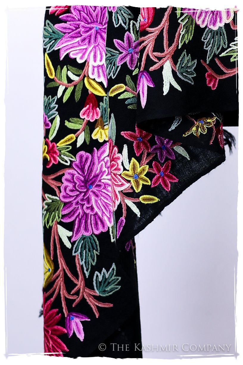 Belles Fleurs de Montréal Français Antiquaires Shawl