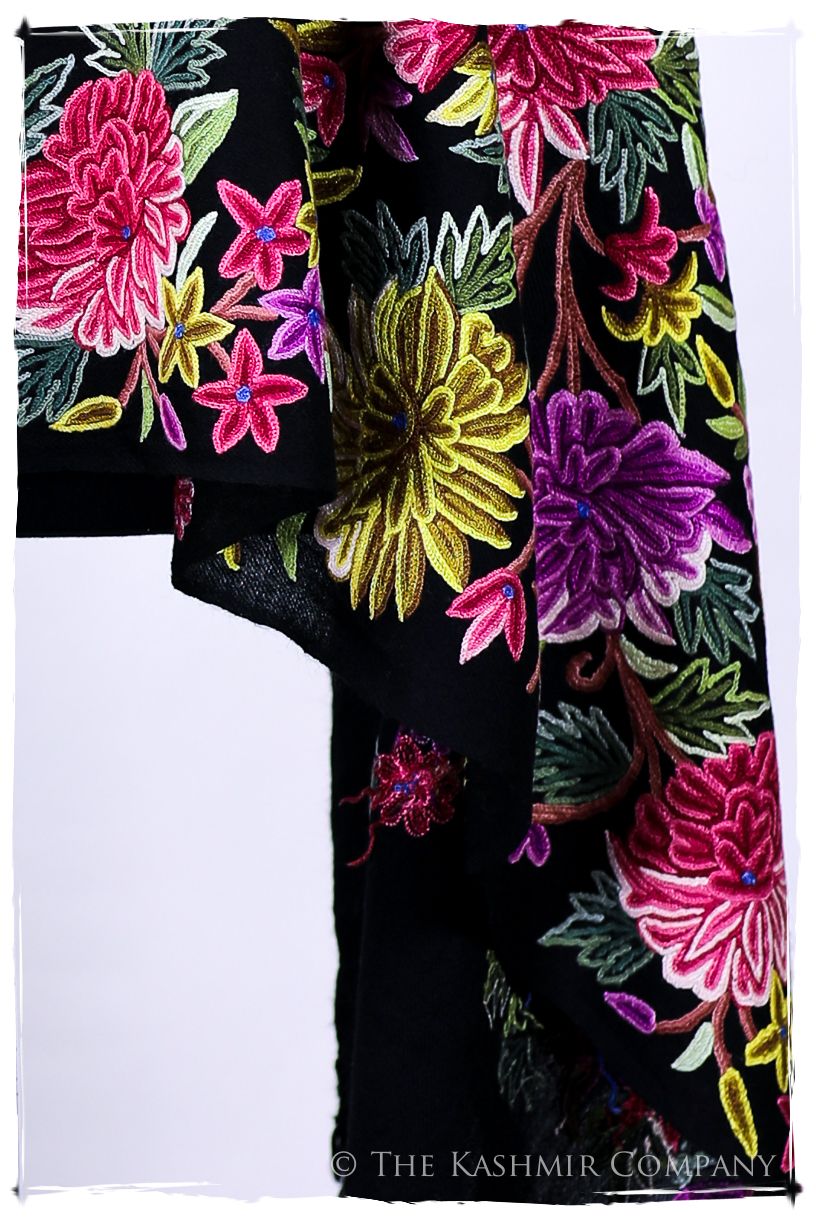 Belles Fleurs de Montréal Français Antiquaires Shawl