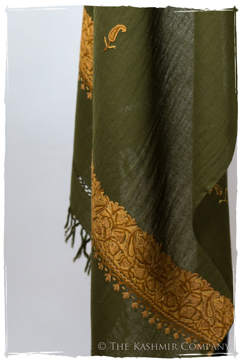 Félice Frontières Paisley Gift Shawl