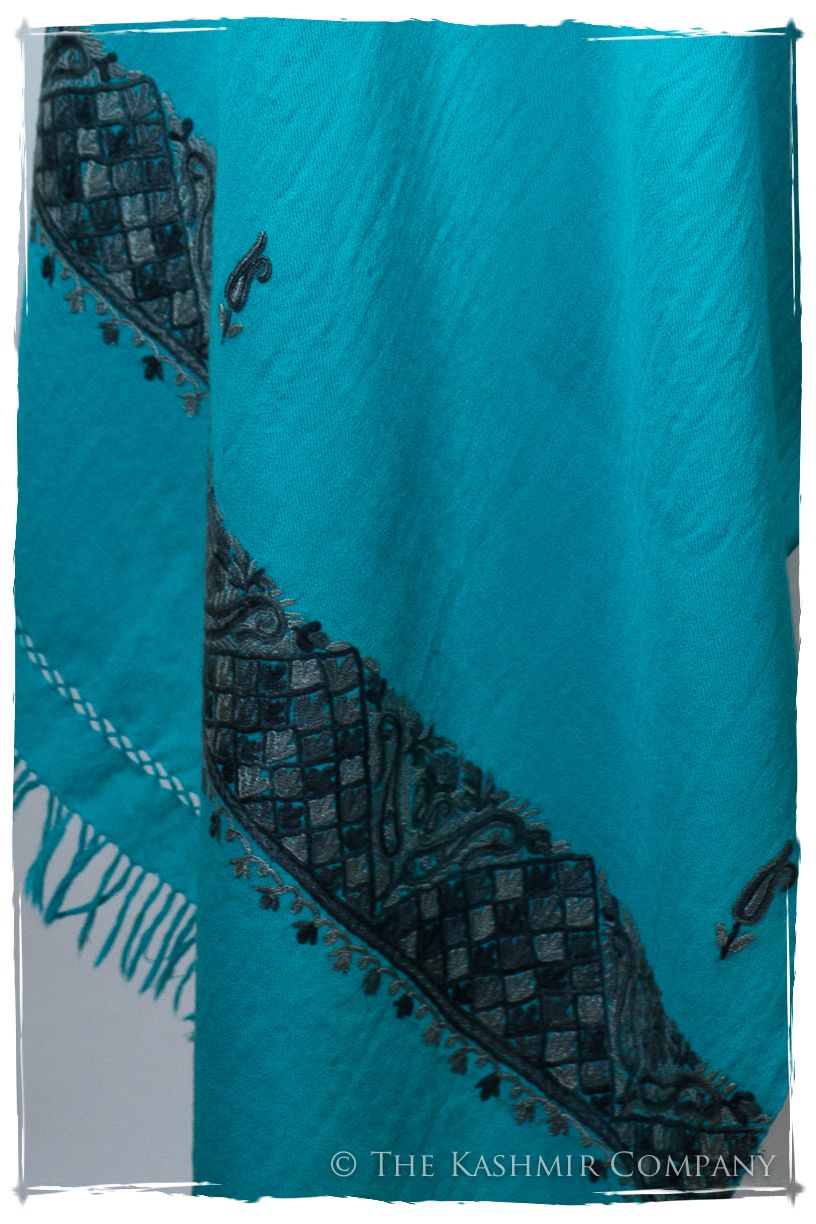 Lucienne Frontières Paisley Gift Shawl