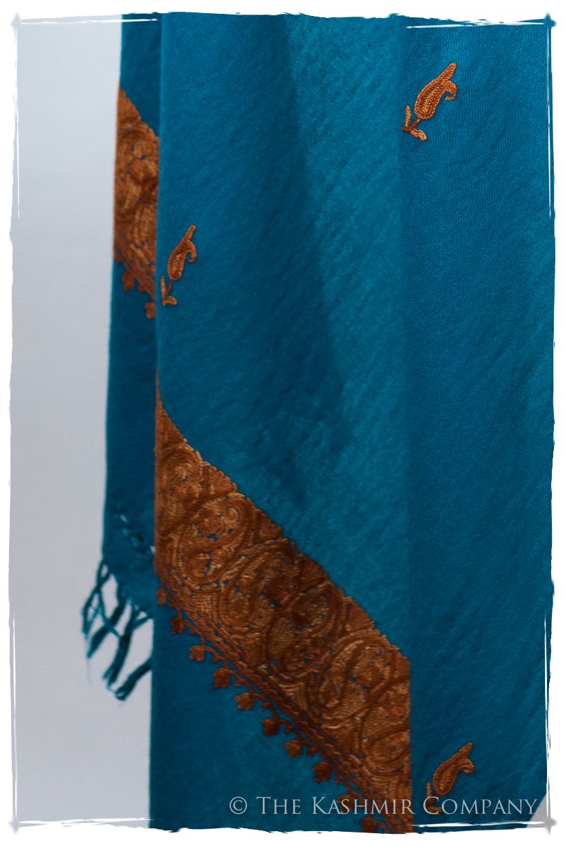Octavie Frontières Paisley Gift Shawl