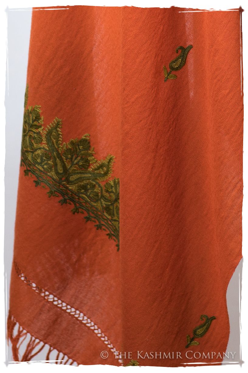 Reine Frontières Paisley Gift Shawl