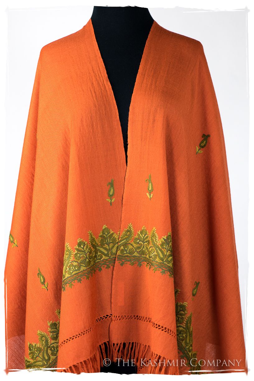 Reine Frontières Paisley Gift Shawl
